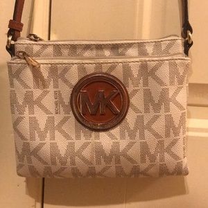 Michael Kors crossbody purse
